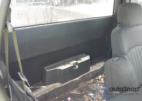 2003 Chevrolet S-10 Ls из США, поврежденный, VIN 1GCCS19X638100820